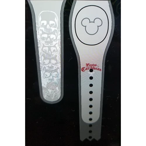 Disney Magicband 2 Bracelet - Customized - Pirates - Skulls 3 Disney Magicband 2 Bracelet - Customized - Pirates - Skulls